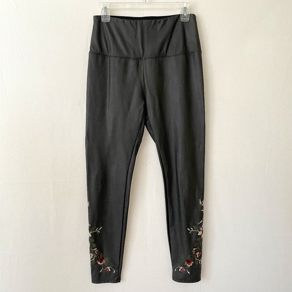 LYSSE Size Medium Faux Leather Leggings Dark Gray Emboirdery at Ankle - Picture 1 of 9